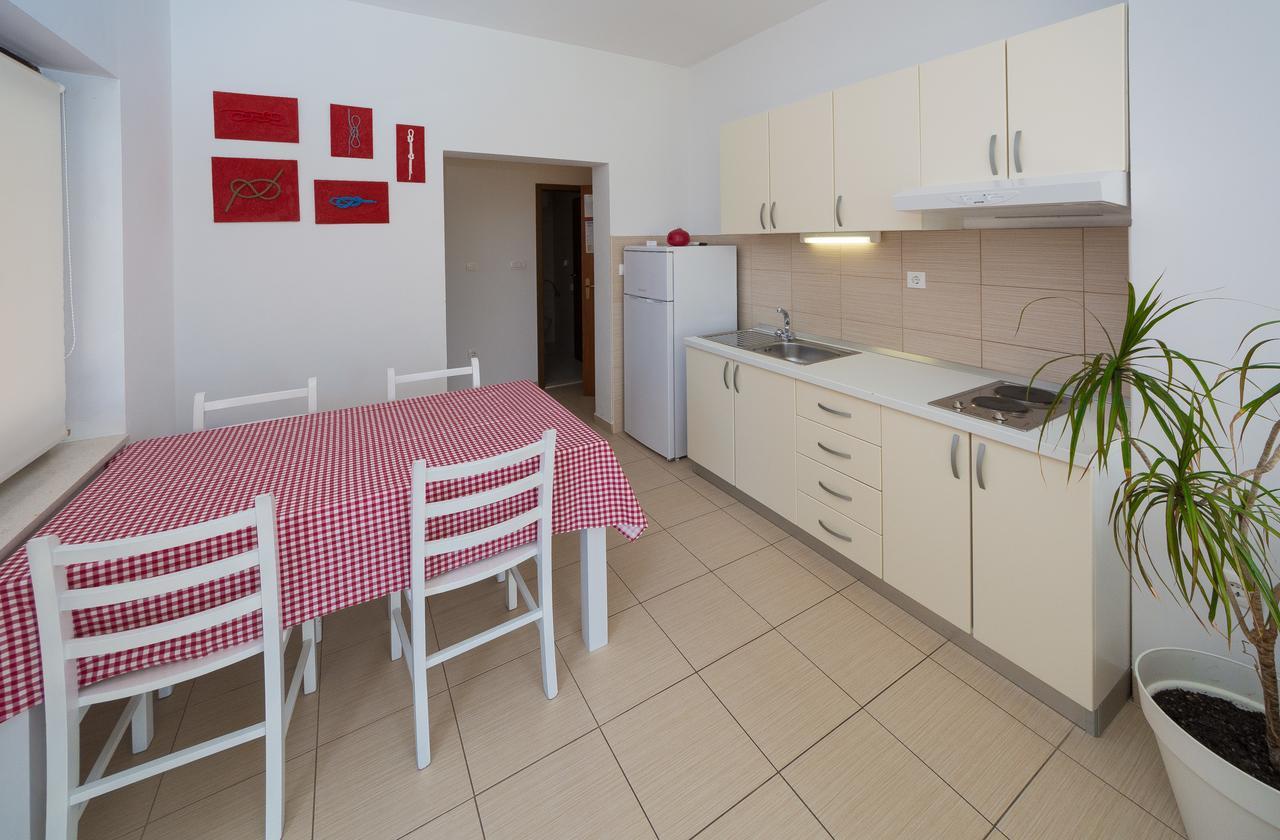 Rooms & Apartments Bruno Stobrec Exterior photo
