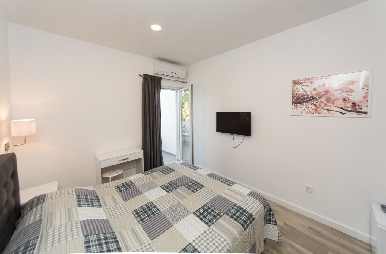 Rooms & Apartments Bruno Stobrec Exterior photo
